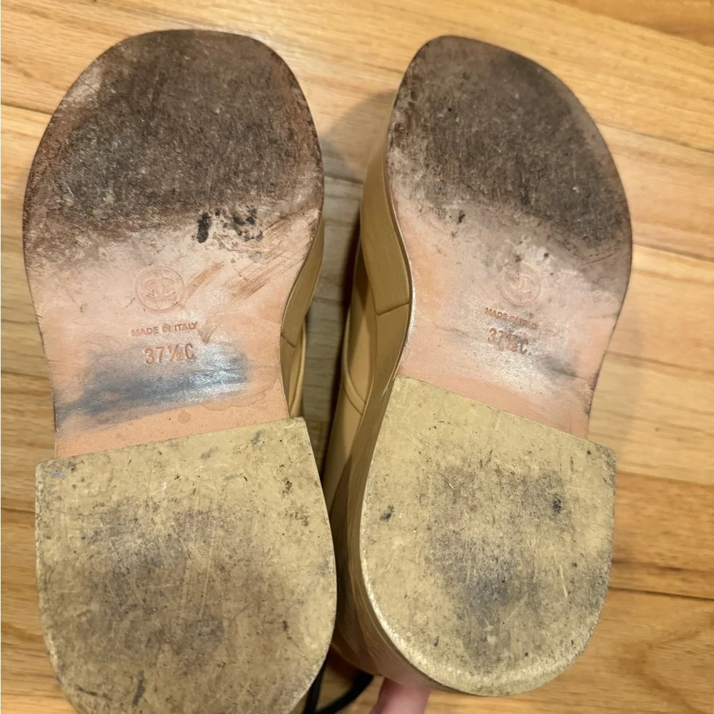 CHANEL Beige and Black Ankle Boots - Picture 4 of 4